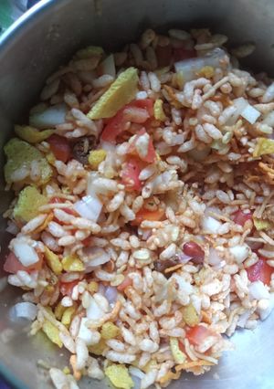 A picture of Chatpata Bhel Puri.