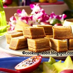 A picture of Kue lapis legit.