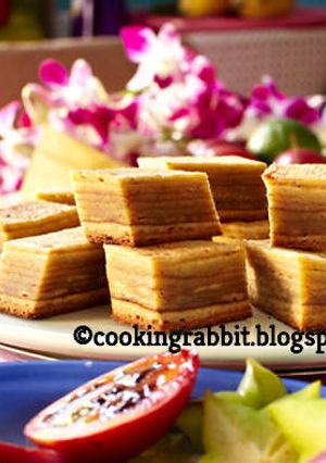 A picture of Kue lapis legit.