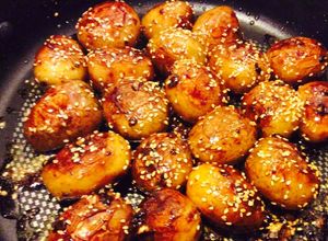 Hình của món Khoai tây kho chay ngày rằm tháng giêng.