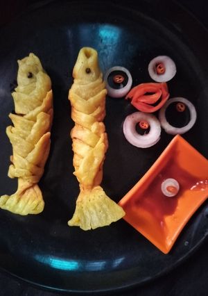 A picture of Jau ka atta fish shape samosa.
