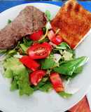 # 2022 06 28 Monsieur Angus ! Egy igazi grillezett hús, zöld salátával, grillezett pirítóssal