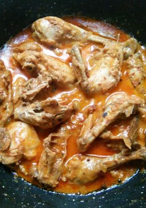 A picture of Shahi Spicy Chicken Korma.
