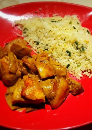 Almás csirkemell fahéjjal curryvel recept fotója