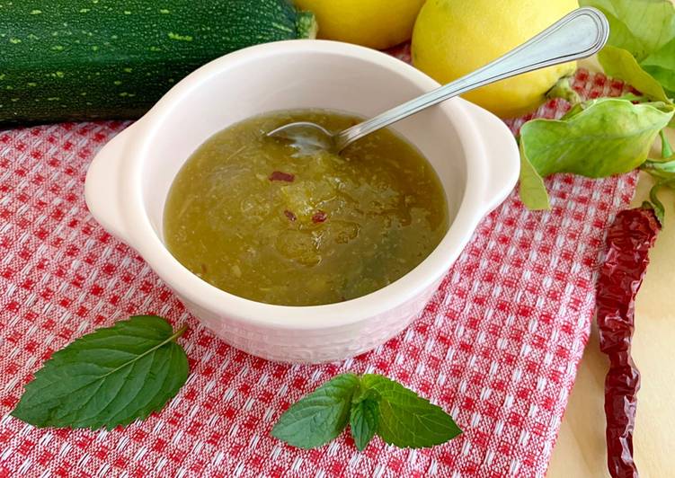 Confettura di Zucchine al Bergamotto con Peperoncino e Menta