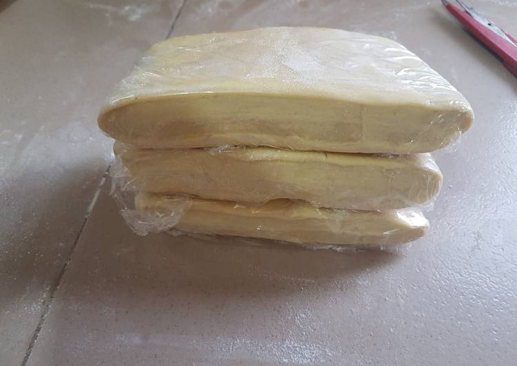 Masa de hojaldre sencilla y rápida