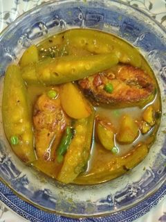 সব্জী দিয়ে মাছ (sabji diye mach recipe in Bengali) রেসিপির প্রধান ছবি