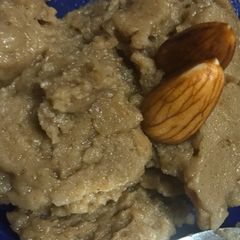 A picture of Halwa.