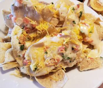 Easy Serving Recipe Homemade mouthwatering nachos Restaurant Style