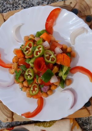 A picture of Chickpea Salad.