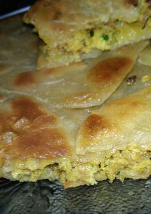 A picture of Chicken sandwich paratha.