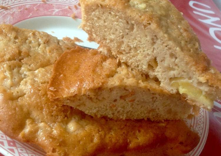 Bizcocho de manzana con canela y cardamomo. Fácil