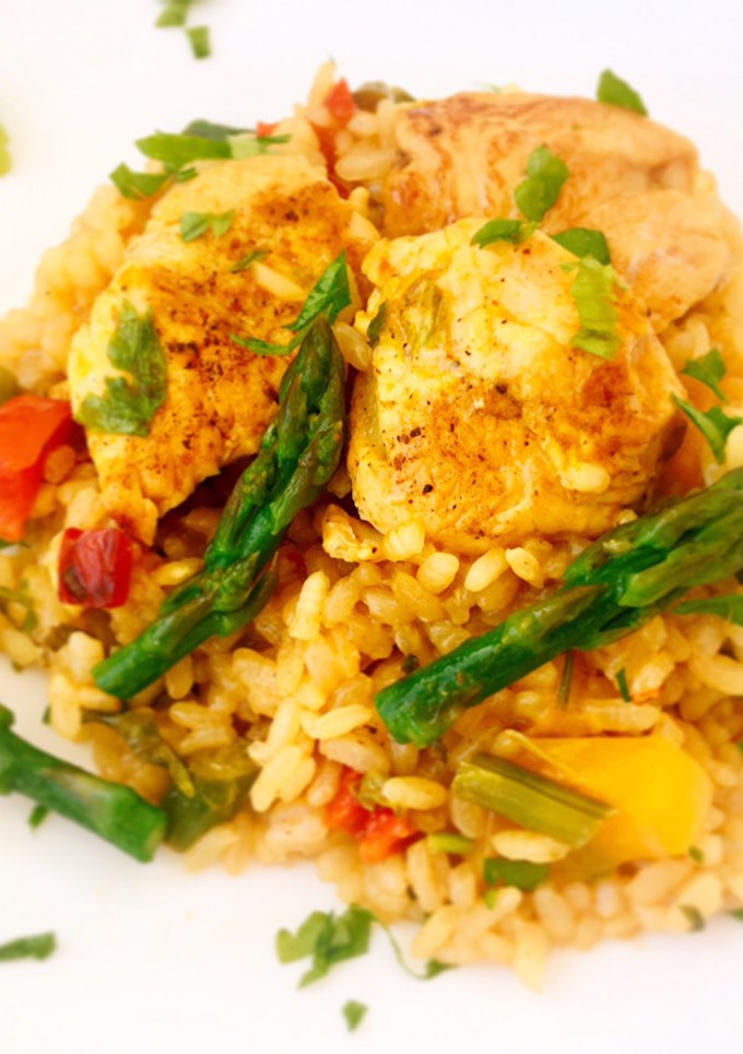 Una foto de Arroz con solomillo de pavo y espárragos