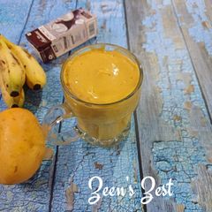A picture of 5 minutes Mango and Karpooravalli Banana Smoothie.
