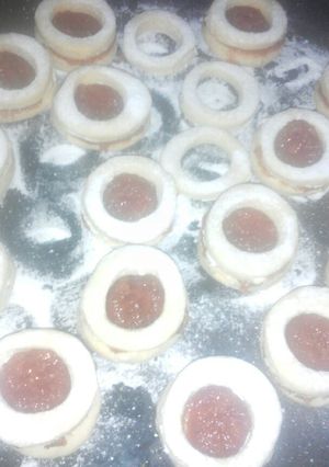 Una foto de Masitas de dulce de membrillo
