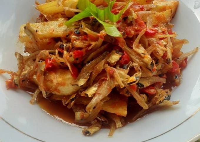 Ternyata begini loh! Resep buat Sambal teri cabe merah  spesial