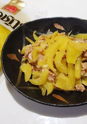 รูปของ เกี้ยมฉ่ายผัดหมู กับข้าวข้าวต้ม ของดีราชบุรี