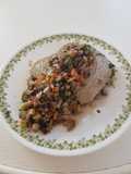 Filete de atún con champiñones y vino tinto