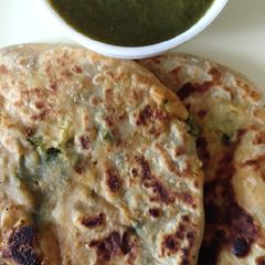 A picture of Aloo paratha.
