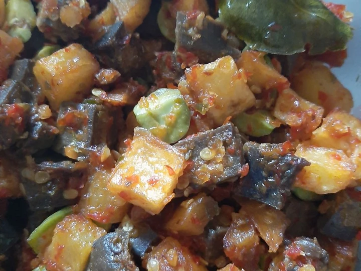 Langkah Mudah untuk Menyiapkan Resep Balado kentang petai hati sapi yang Menggugah Selera