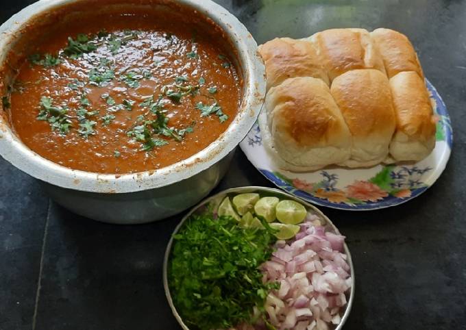 Street Style spicy homemade pav bhaji