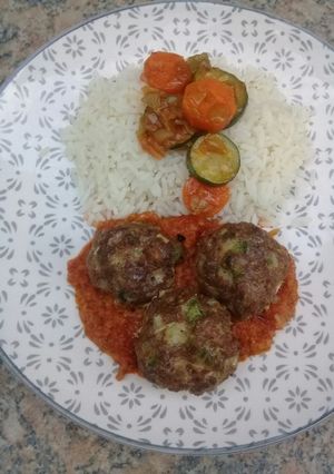 A picture of Grilled Meat balls.
