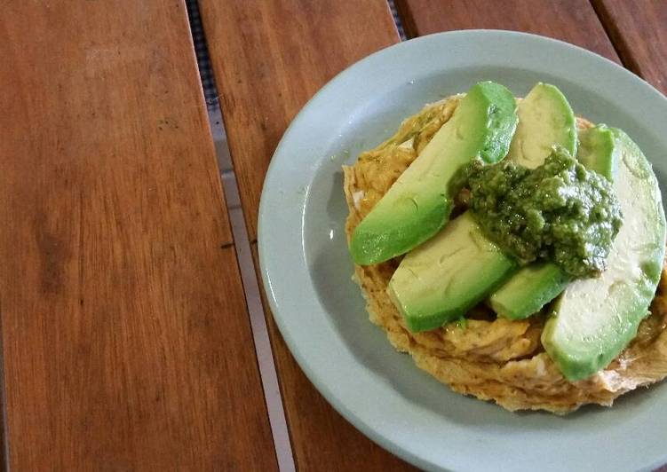 Step-by-Step Guide to Make Quick SCRAMBLED EGGS and PESTO