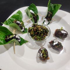 A picture of Date your paan.