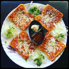 A picture of Bread pizza.