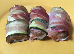Foto di Involtini keto di carne e zucchine