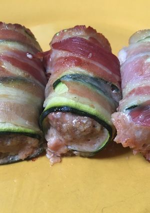 A picture of Keto Meat and Zucchini Rolls.