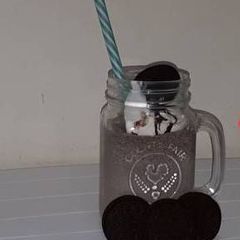 A picture of Oreo milkshake.
