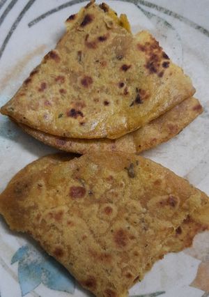 मिस्सी पूरी (missi poori recipe in Hindi) रेसिपी मुख्य फोटो