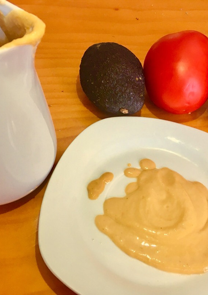 Una foto de Salsa de aguacate y queso light