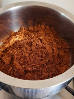கரம் மசாலா தூள்(garam masala powder recipe in tamil) செய்முறை முக்கிய புகைப்படம்