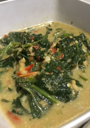 Foto resep Daun Ubi Santan Bumbu Pencok Bali