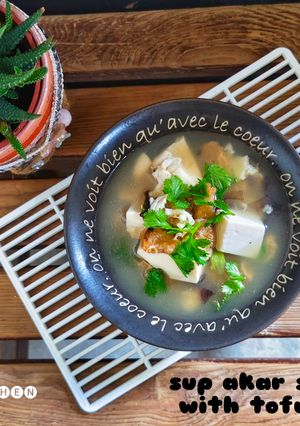 Foto resep Sup akar serabut with tofu