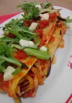 Una foto de Lasaña vegana de pisto a baja temperatura