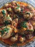 Muslos de pollo con champiñones