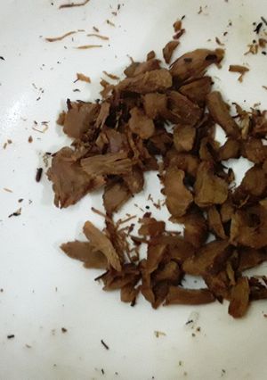 Hình của món Lườn gà rang sả lá chanh.