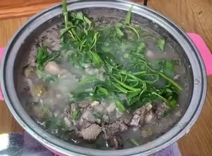 Hình của món Vịt om sấu.