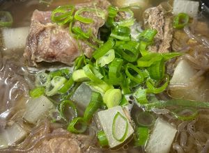 Foto resep Galbitang aka Korean Beef short rib soup