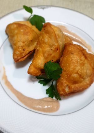 A picture of Punjabi Samosa.