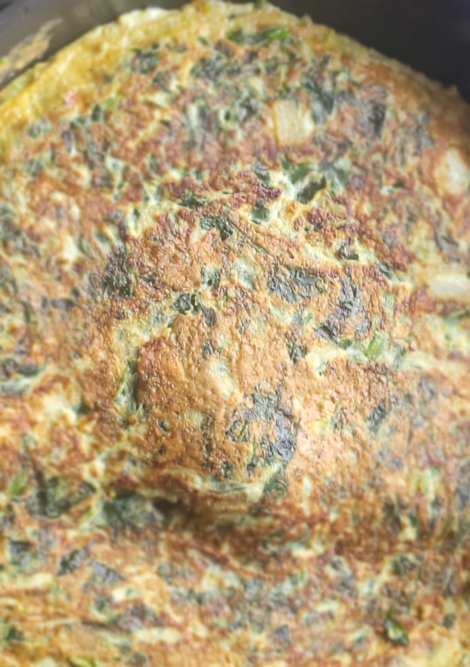 Una foto de Tortilla de espinaca y papas