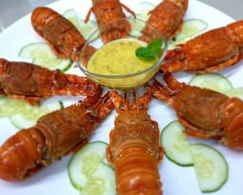 Fast Cooking Methods Baby Lobster with Butter Garlic Delicious Nutritious