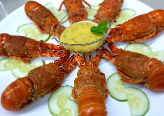 Baby Lobster with Butter Garlic recipe main photo