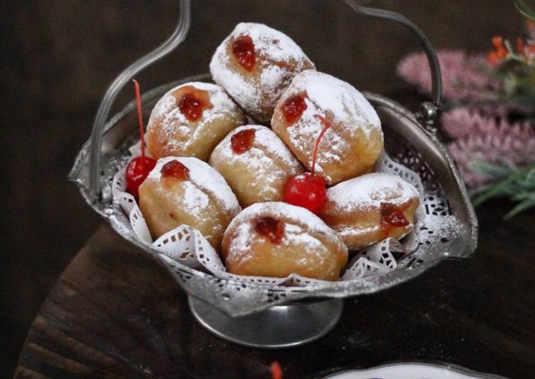 Bomboloni aka Italian Doughnut