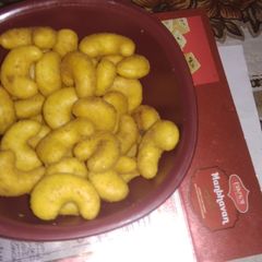 A picture of Cashew nuts.