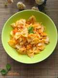 Pasta Farfalle Bolognese