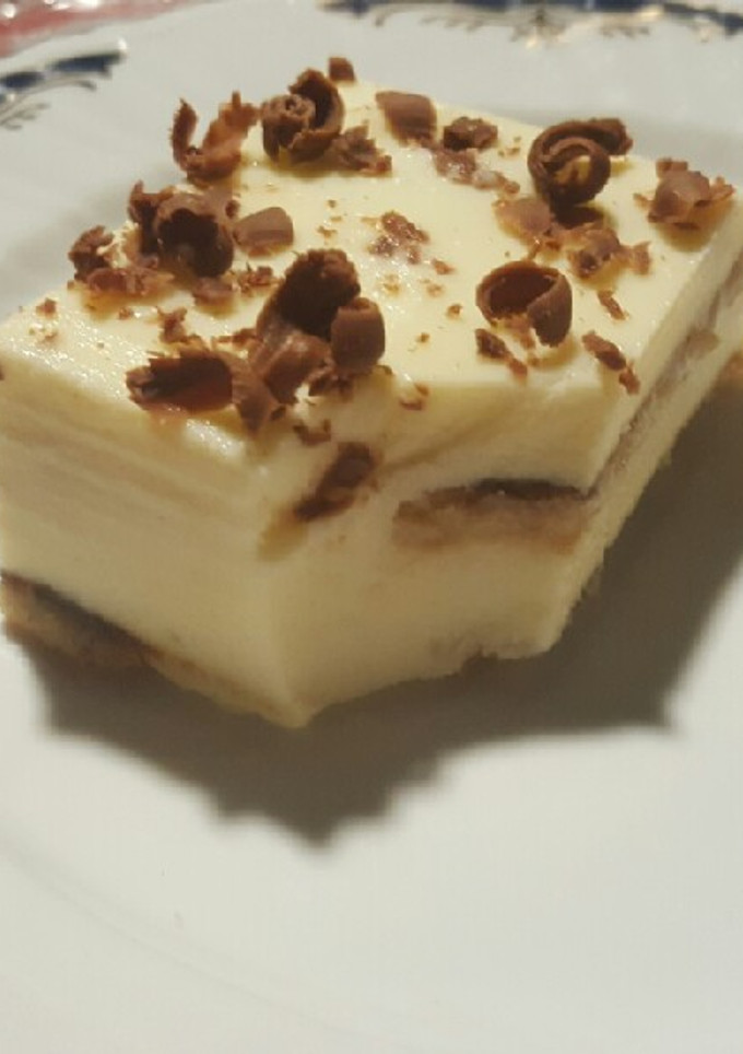 Una foto de Tarta fría de chocolate blanco